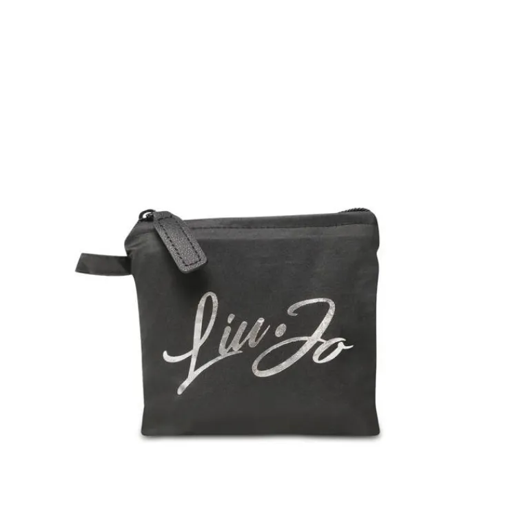 gorro_liujo_xx_negro_1.webp LiuJo Gorras Y Sombreros<Gorro 2XX03